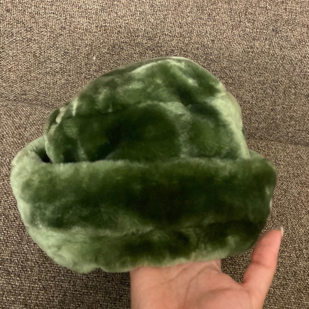 Green faux-fur hat